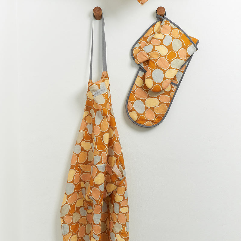 Annabel Trends - Linen Oven Mit - Heart Shaped Rock